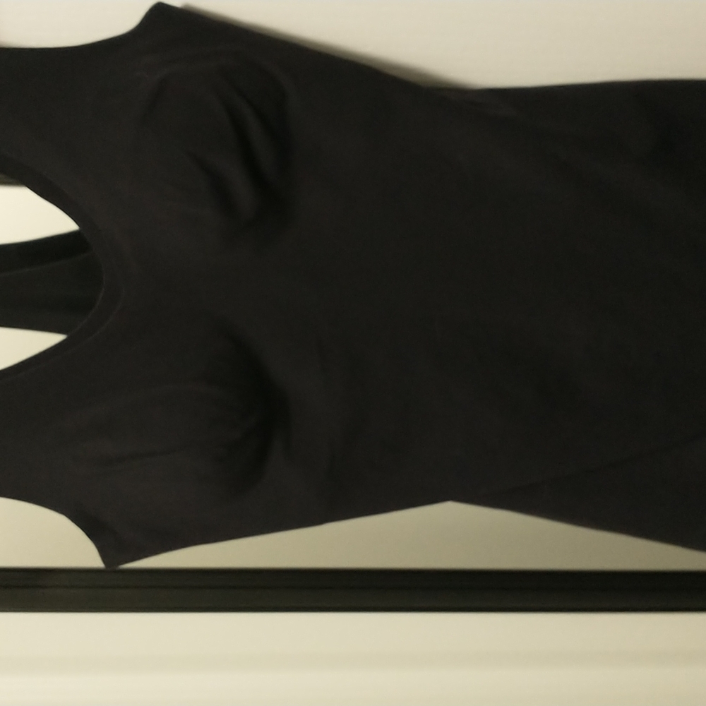 knix black tank 4